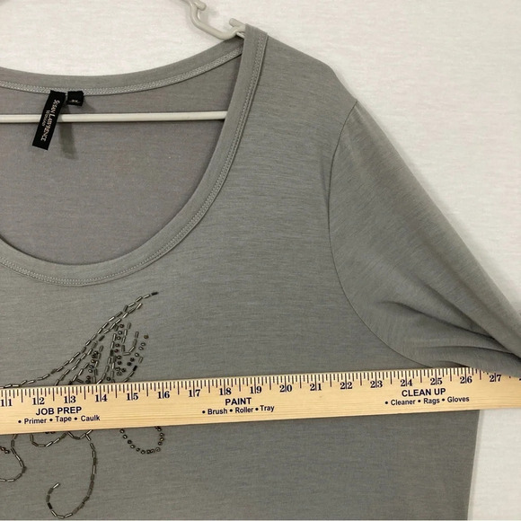 Susan Lawrence Gray Round Neck Soft Stretch Embellished Top 3X - Picture 4 of 9